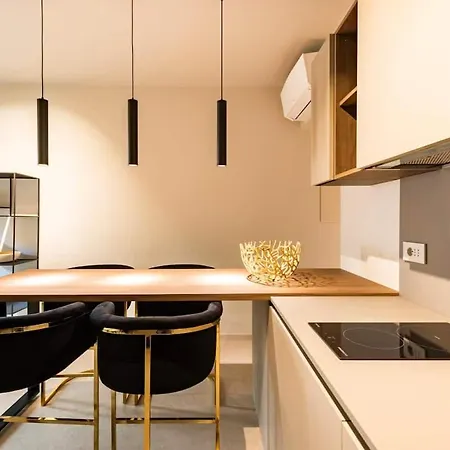 Apartament Lagoc0c00n - Colazione - 300m Stazione - 800m