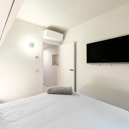 Apartament Lagoc0c00n - Colazione - 300m Stazione - 800m